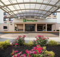 Holiday Inn Newark Airport - Accommodation Rooms