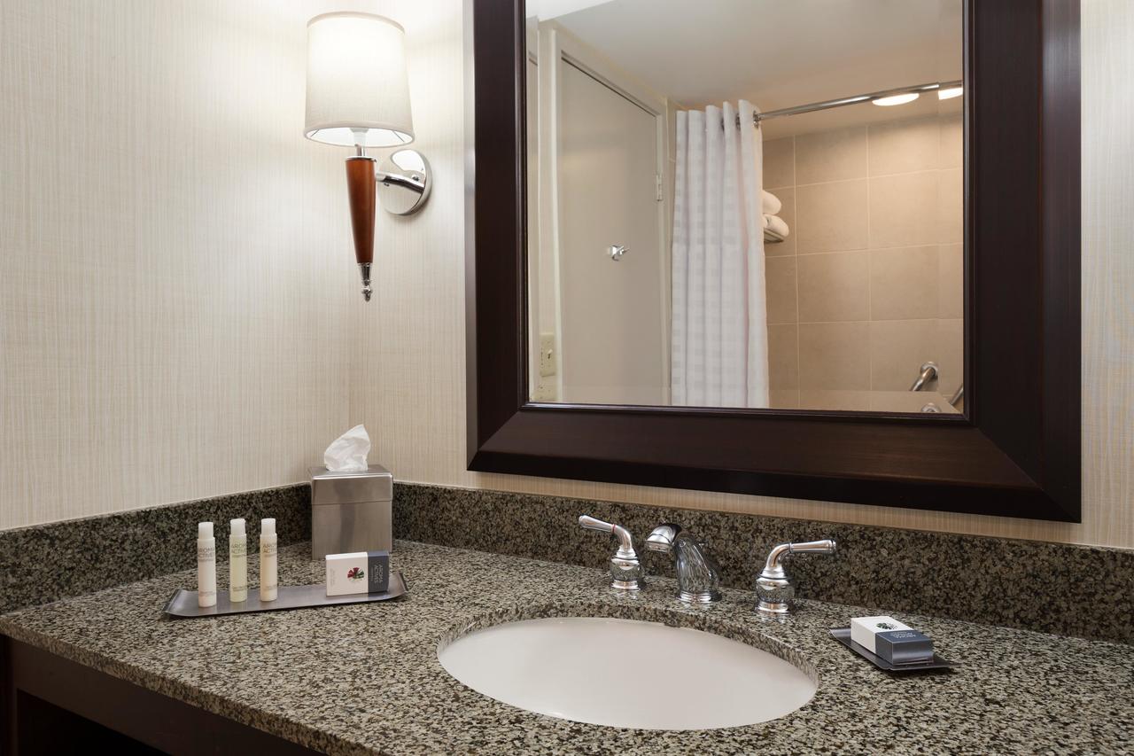 DoubleTree By Hilton Hotel & Executive Meeting Center Somerset - thumb 23