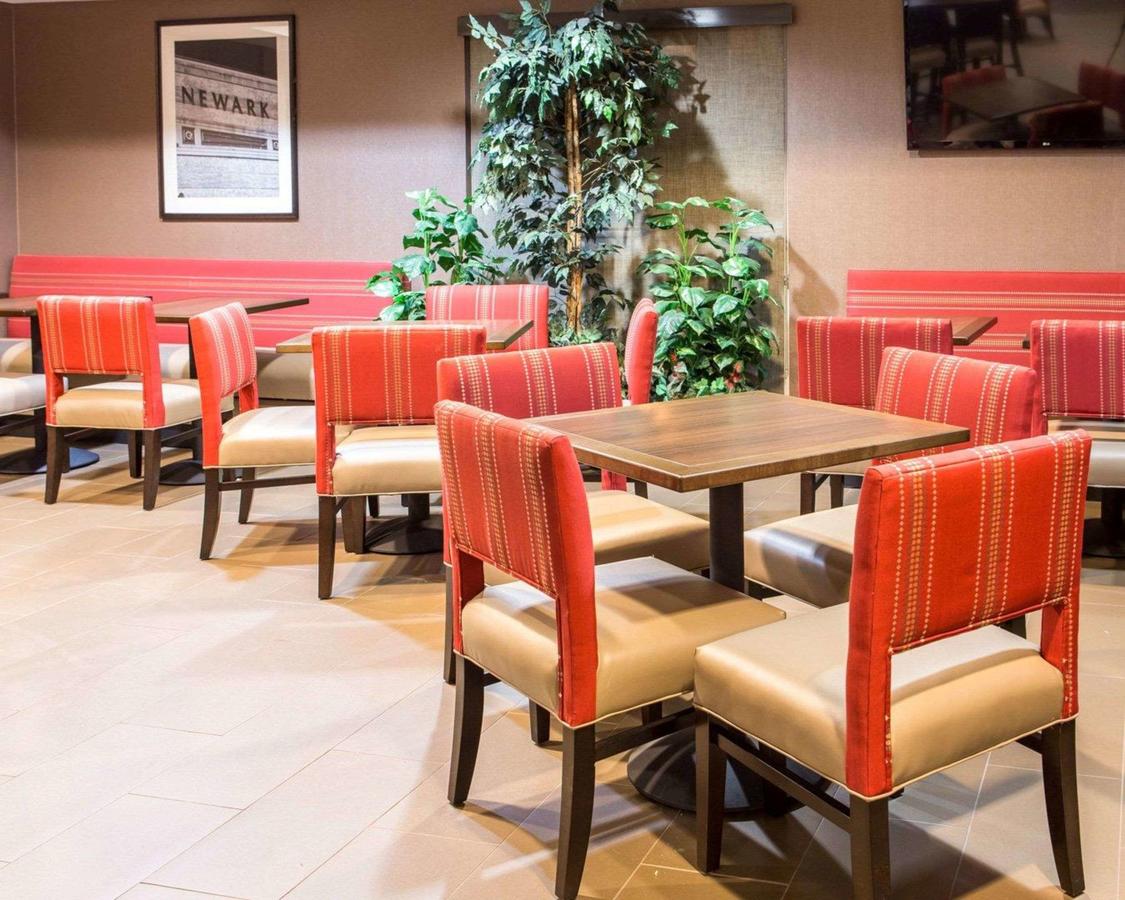 Comfort Suites Newark - Harrison - thumb 10