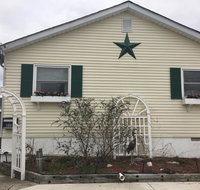 801 East Evans Boulevard - Accommodation Rooms