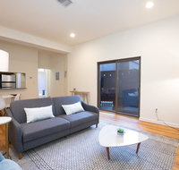 Spacious 1 Bedroom in Historic Complex with Patio 20 min to NYC - Accommodation Rooms