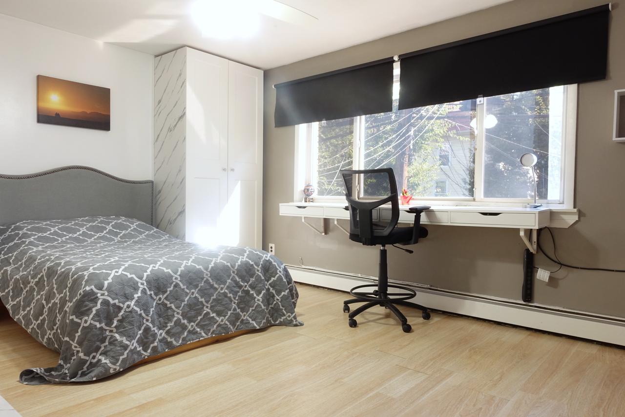 Best Room NYCâœˆï¸ŽEWR Layoverâž¤Walk To NYC Subway - thumb 9