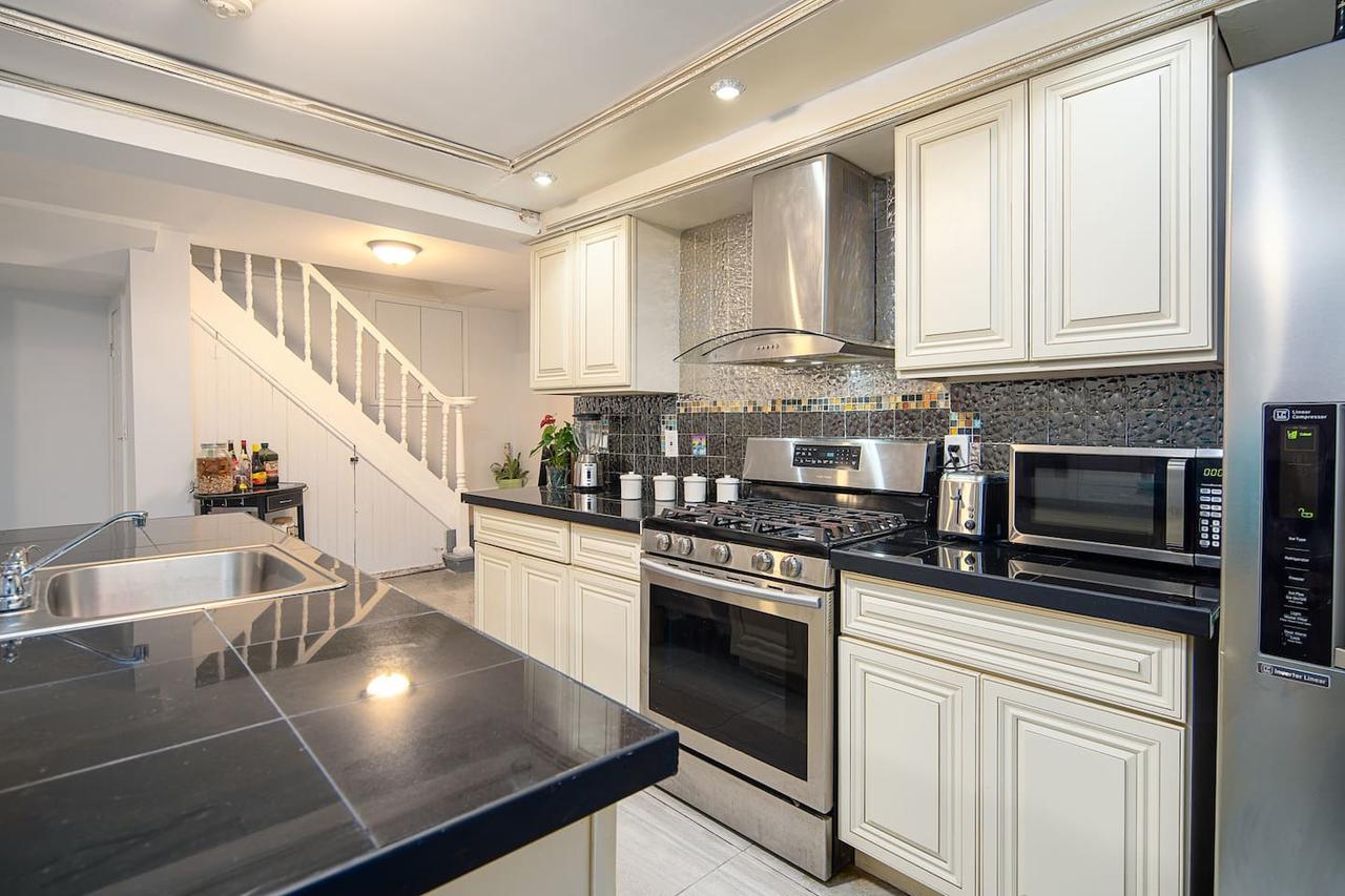 4 Bed 4bath 15Min To NYC.Parking.Balcony NYC View J-1 - thumb 9