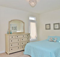 Huge Exquisite Beach House - Accommodation Rooms