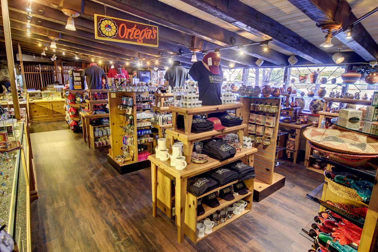 El Rancho Hotel - thumb 29