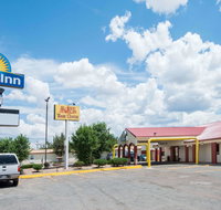 Days Inn by Wyndham Gallup - Accommodation Rooms
