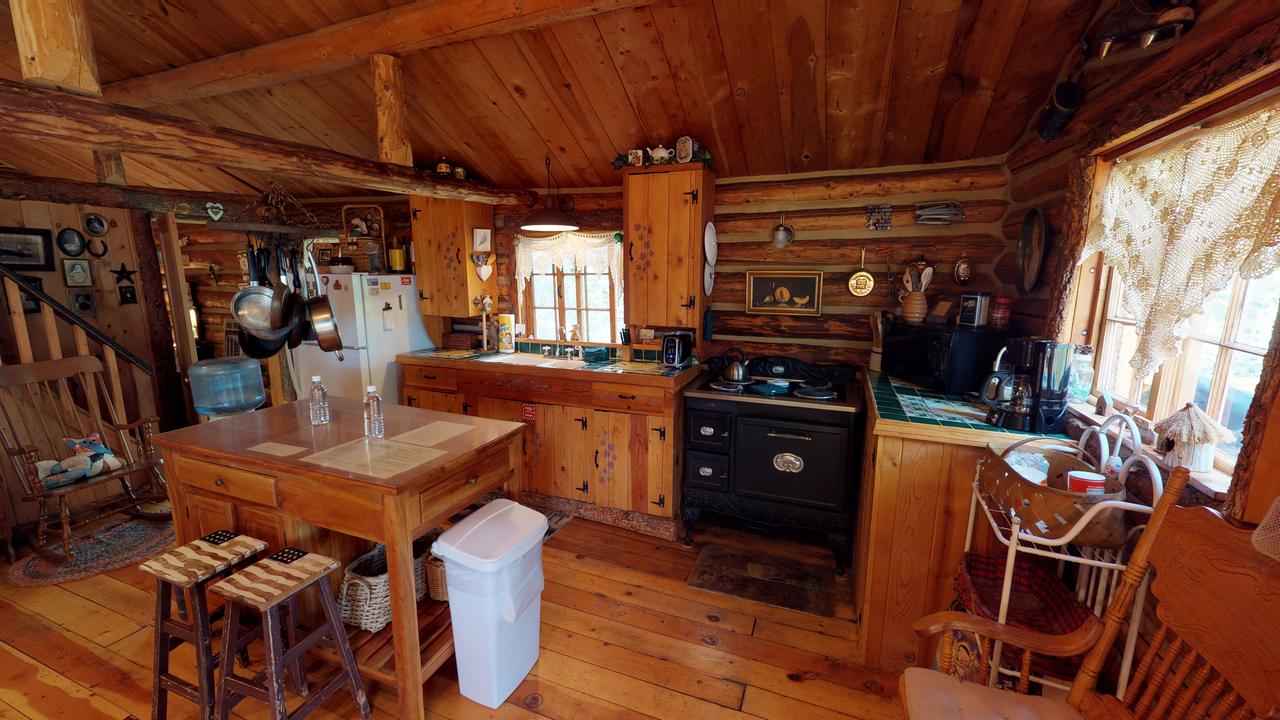 Cabin By The Creek - thumb 13