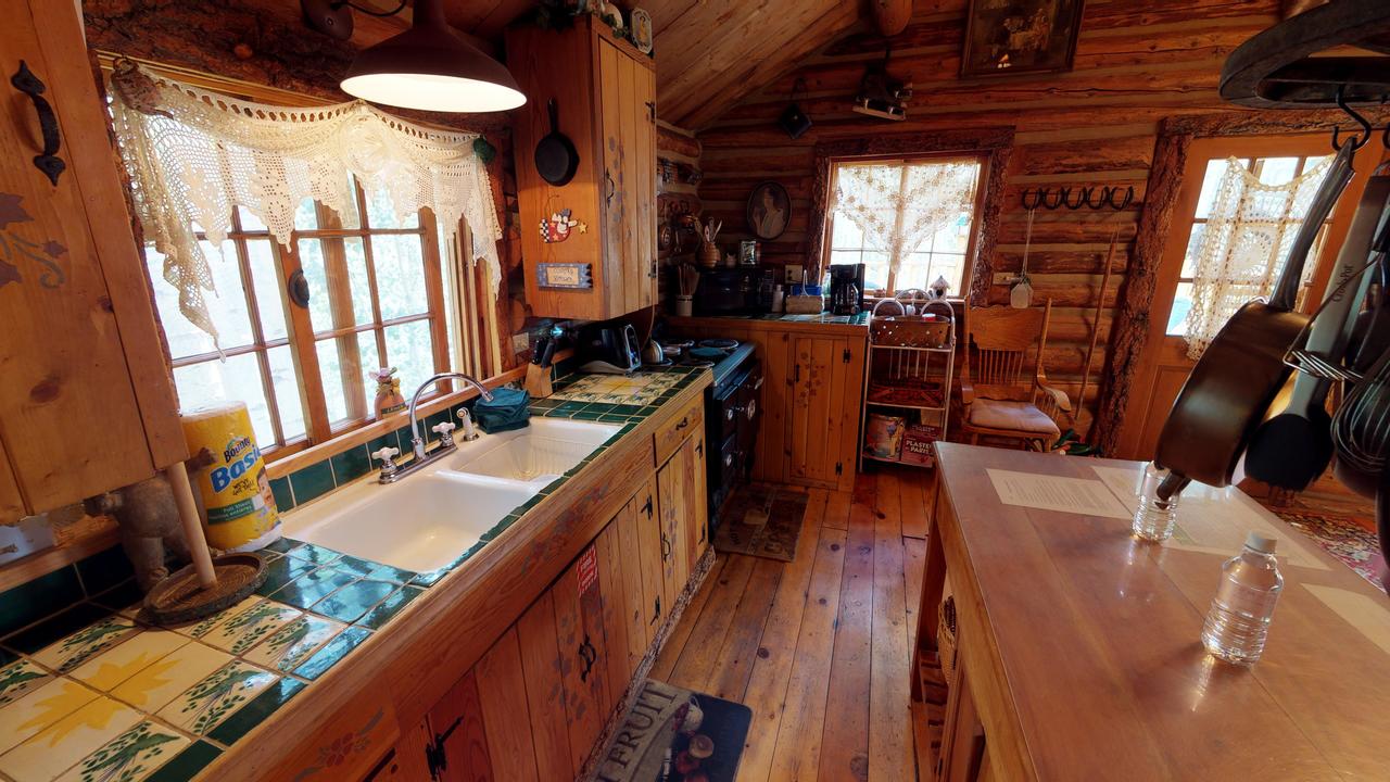 Cabin By The Creek - thumb 20