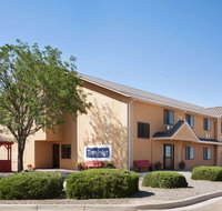 Travelodge by Wyndham Vaughn - Accommodation Rooms