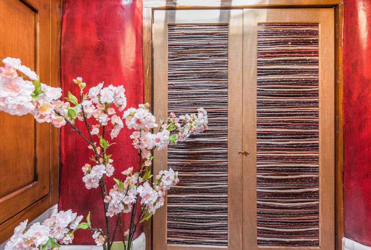 1 Bedroom - 5 Min. Walk To Canyon Rd. - Buena Suerte - thumb 24