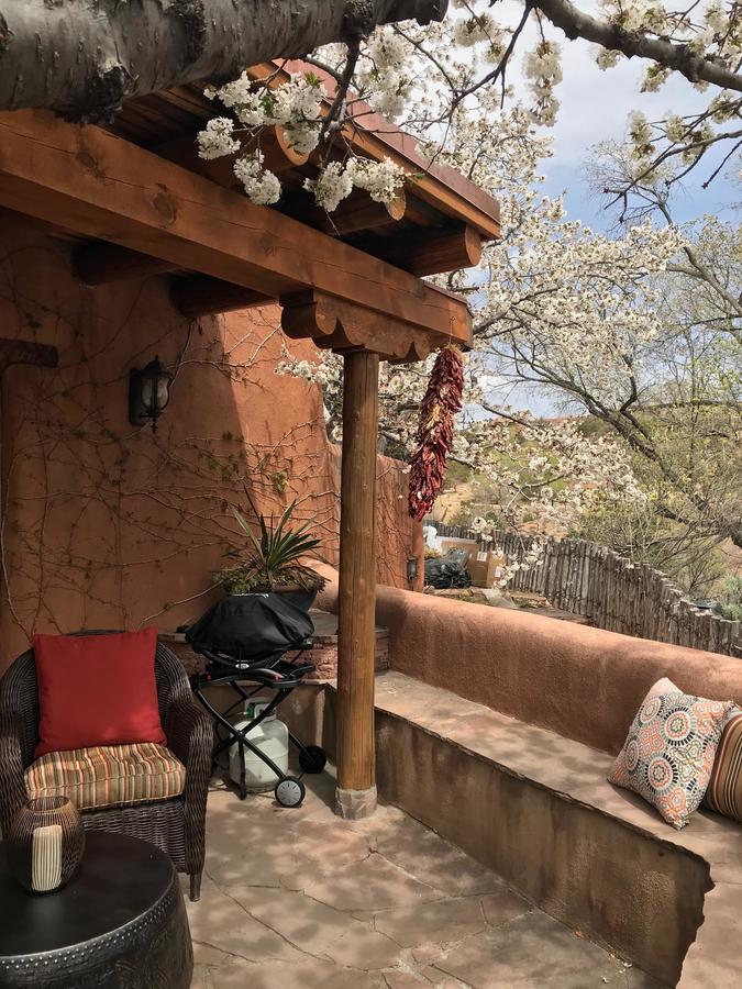 1 Bedroom - 5 Min. Walk To Canyon Rd. - Buena Suerte - thumb 33