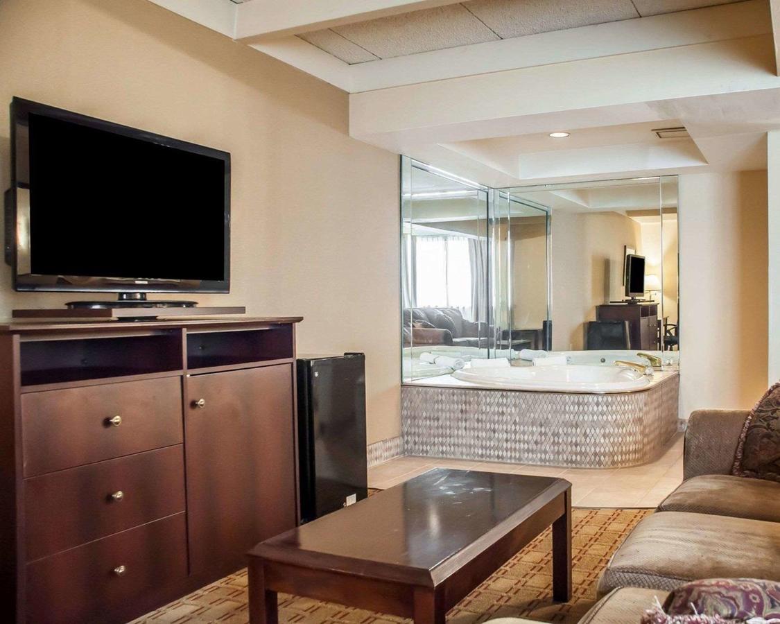 Quality Inn Buffalo Airport - thumb 2