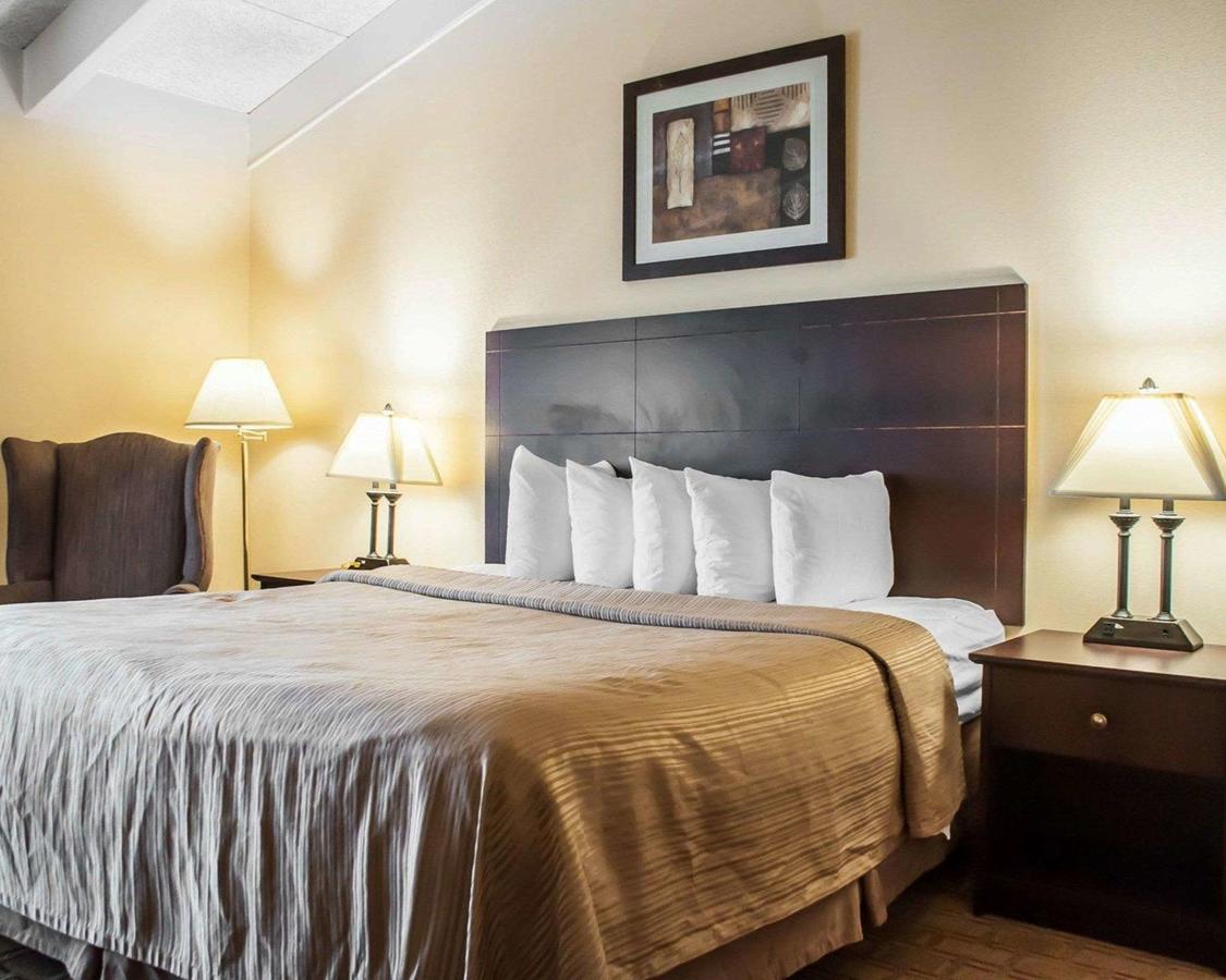 Quality Inn Buffalo Airport - thumb 24