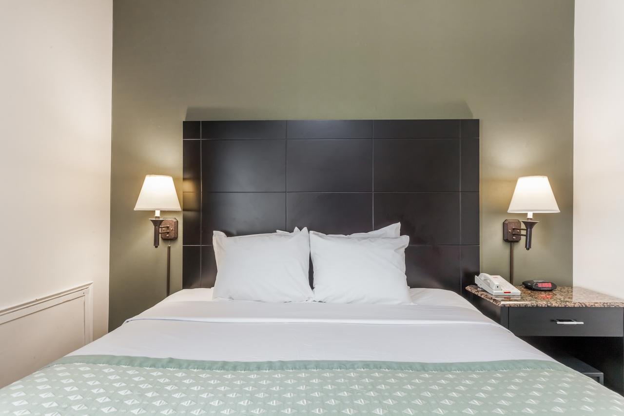 Ramada By Wyndham Newburgh/West Point - thumb 8