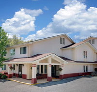 Super 8 by Wyndham Newburgh/West Point Stewart Intl Airport - Accommodation Rooms