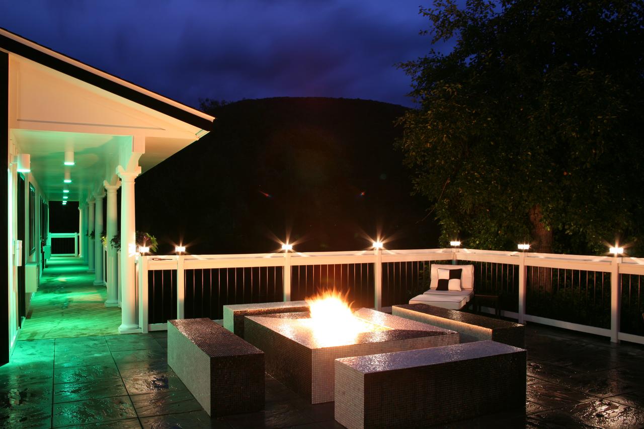 The Roxbury - thumb 40