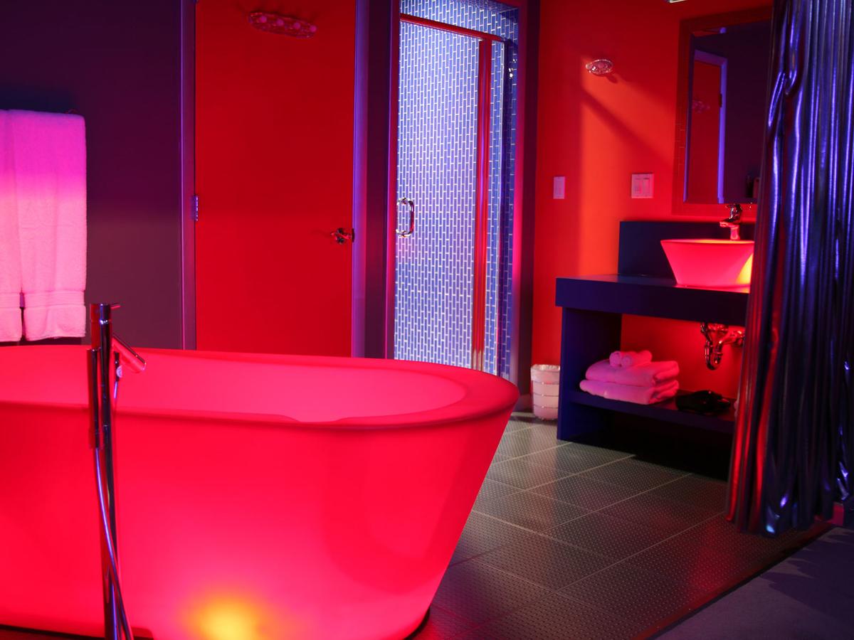 The Roxbury - thumb 21