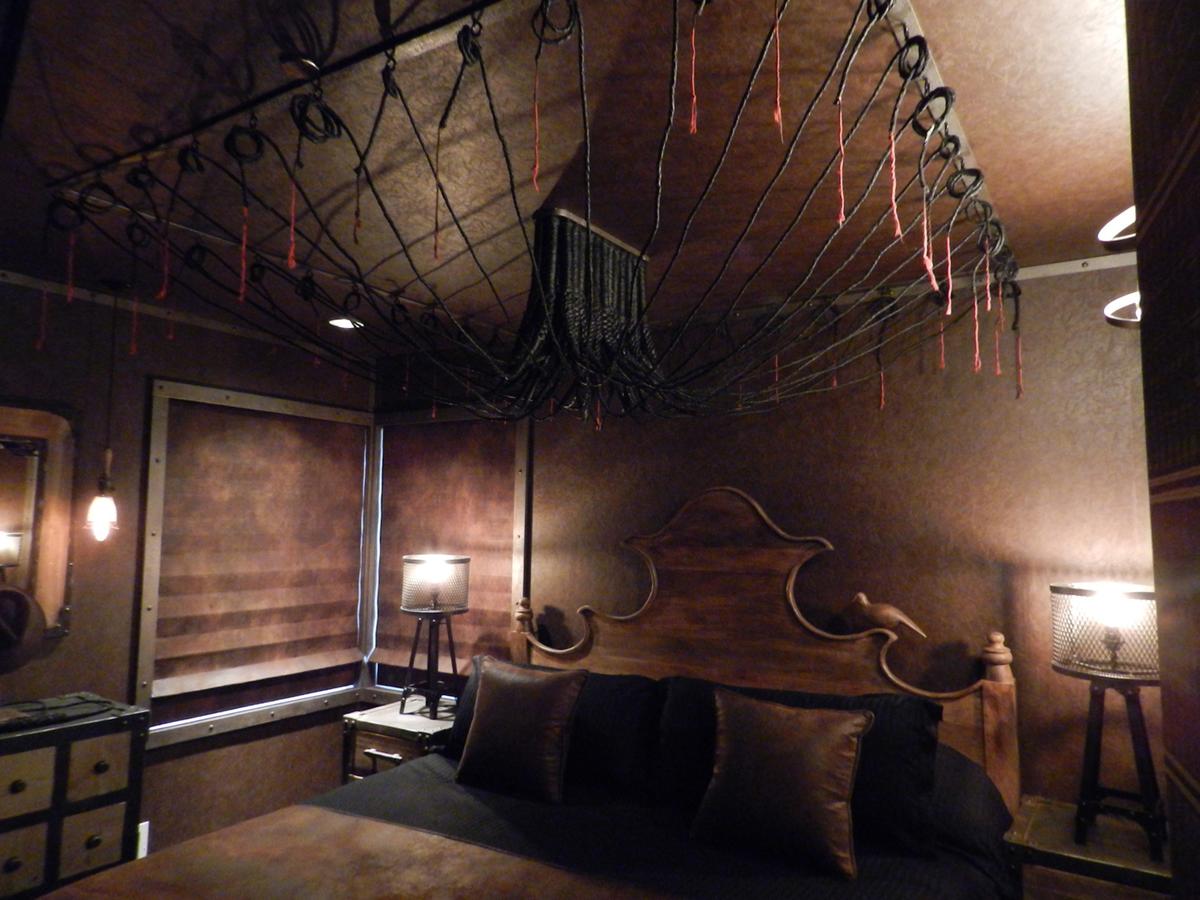 The Roxbury - thumb 31