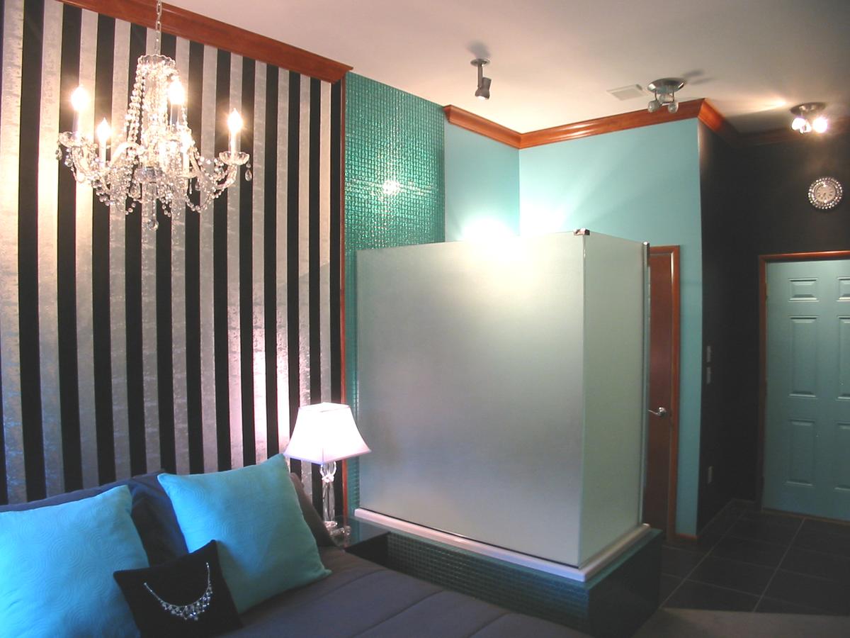 The Roxbury - thumb 35