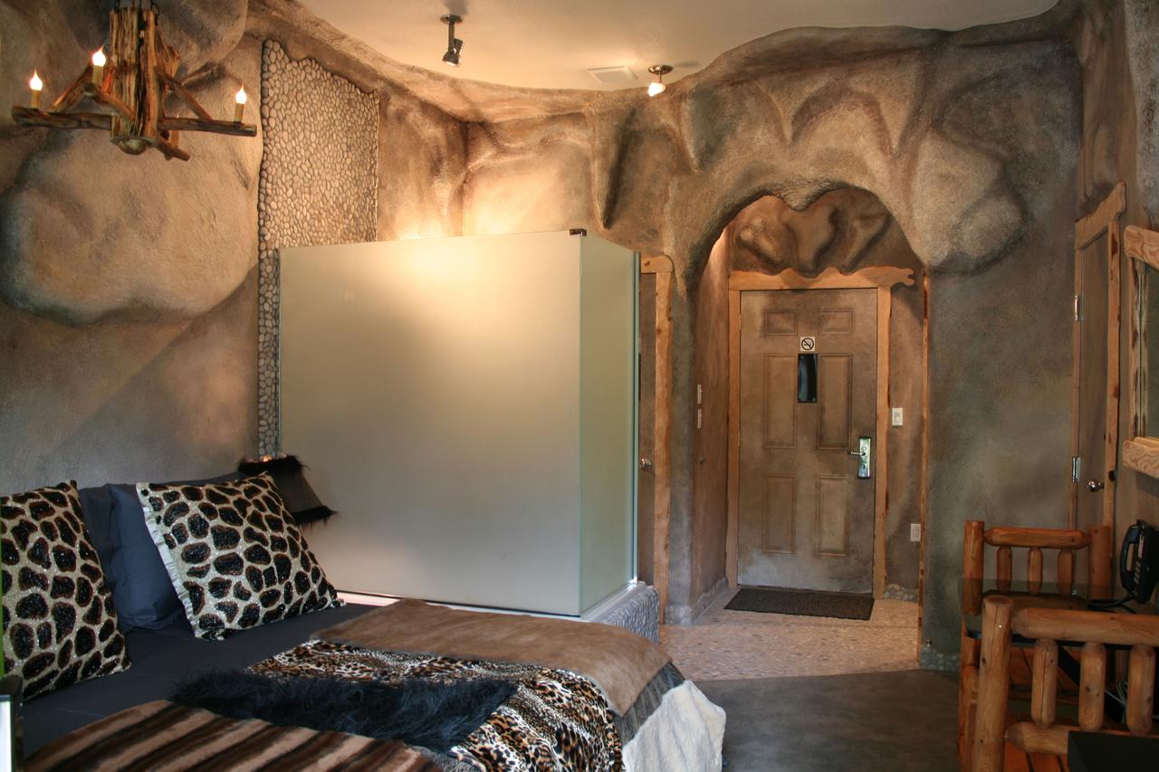 The Roxbury - thumb 14