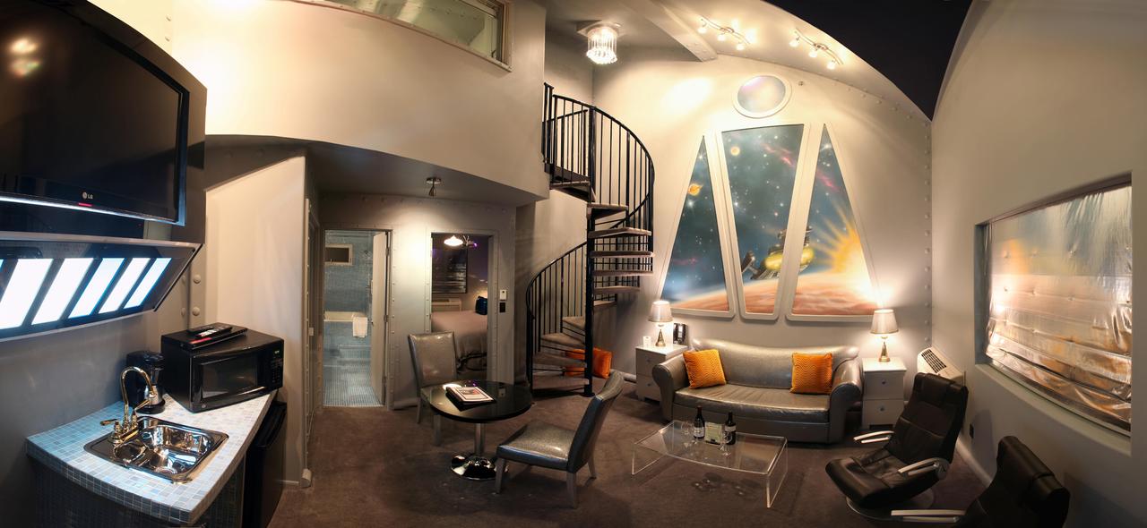 The Roxbury - thumb 11