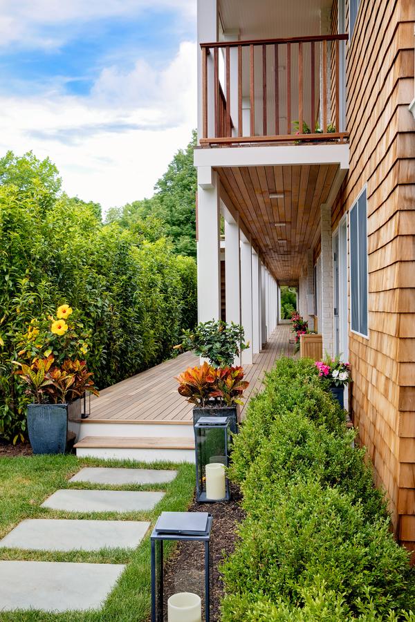 Journey East Hampton - thumb 17