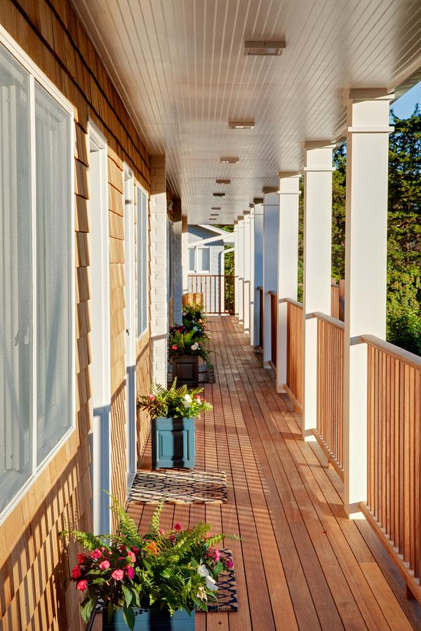 Journey East Hampton - thumb 10