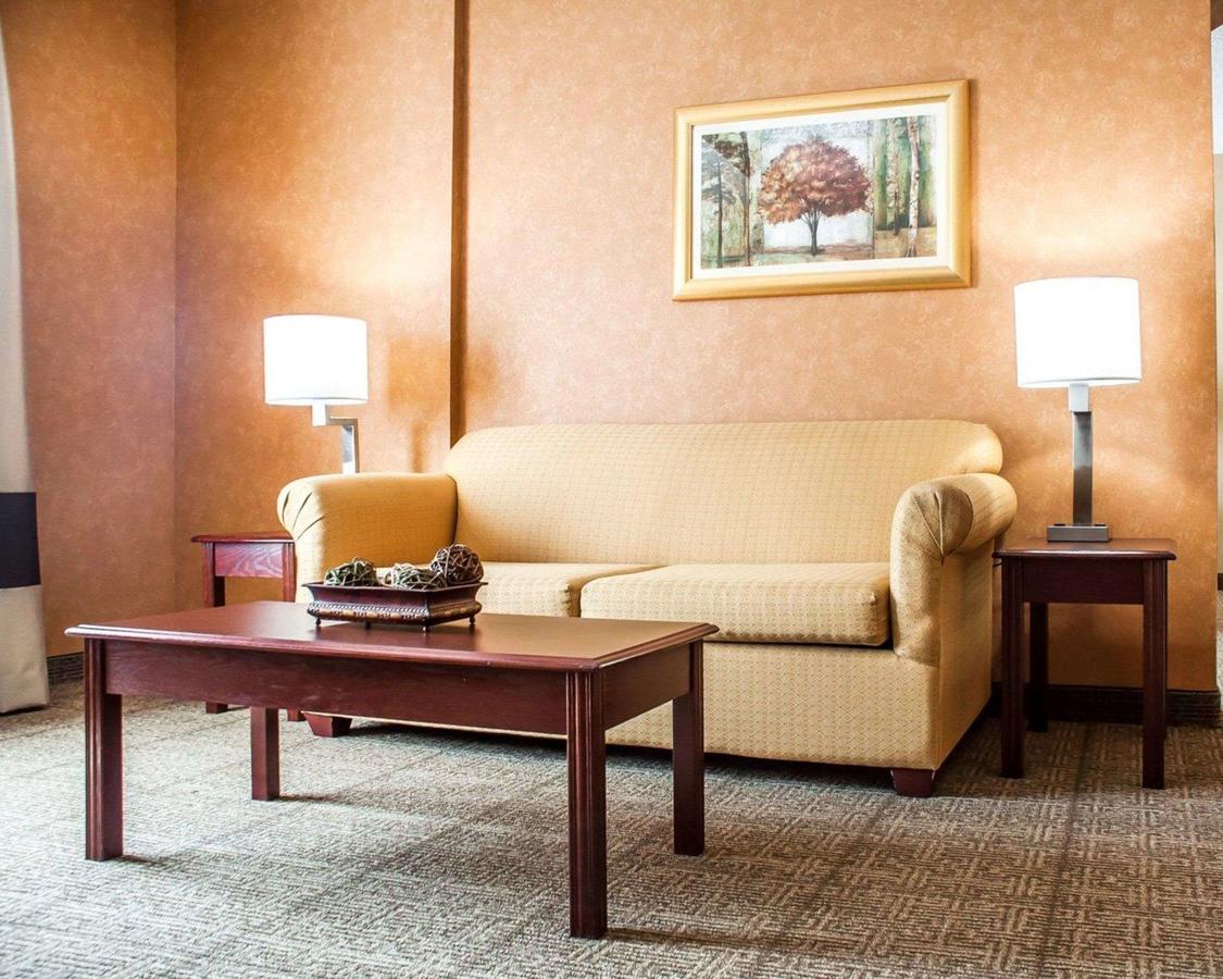 Comfort Inn Near Walden Galleria Mall- Cheektowaga - thumb 35