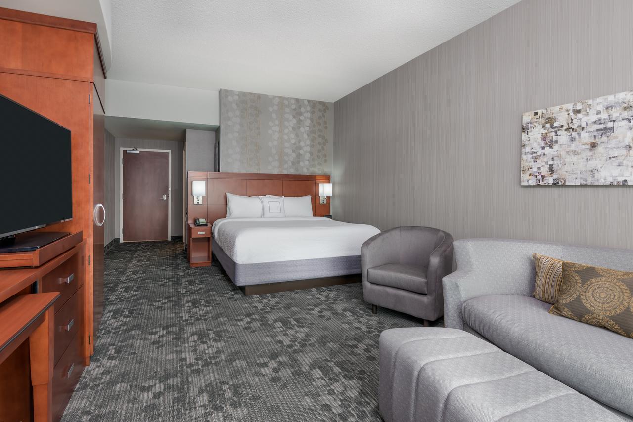 Courtyard By Marriott Buffalo Airport - thumb 19