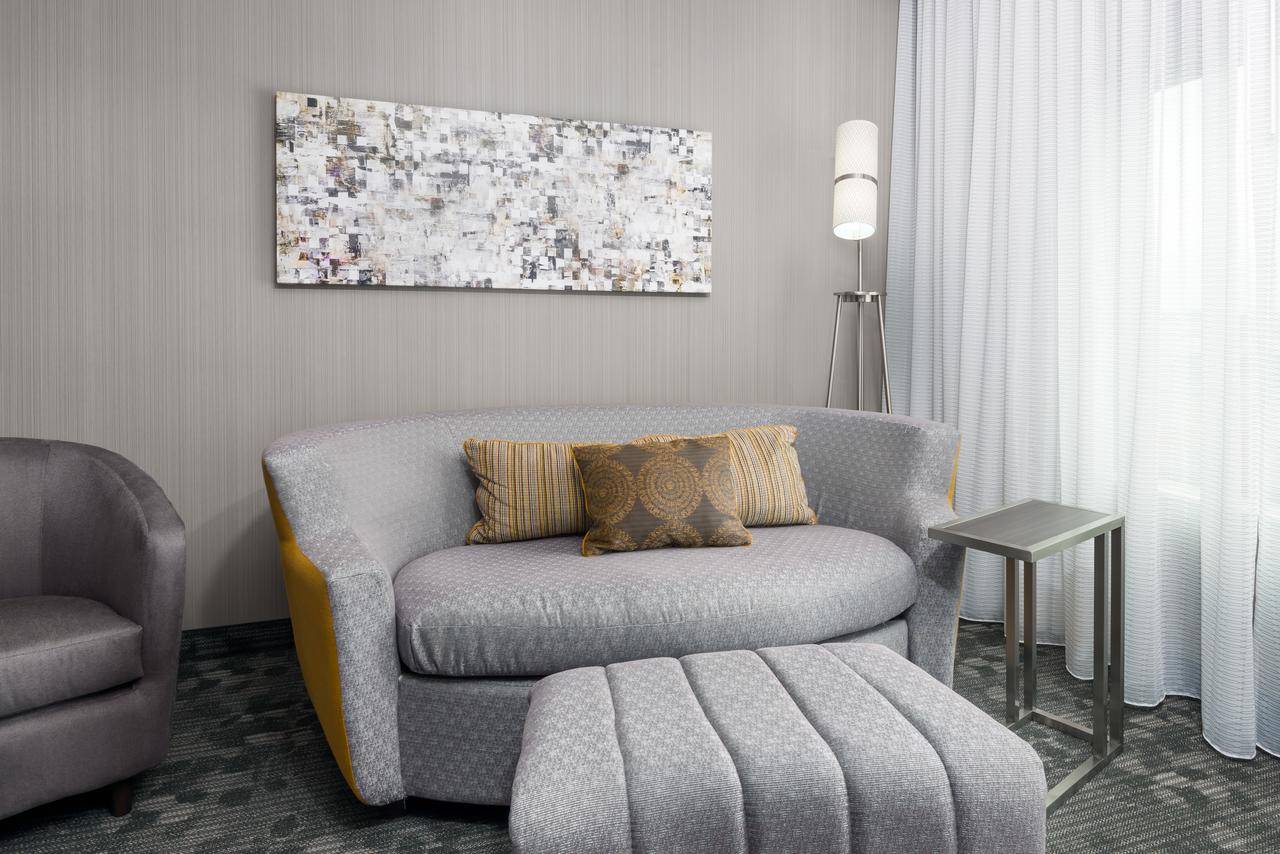 Courtyard By Marriott Buffalo Airport - thumb 20