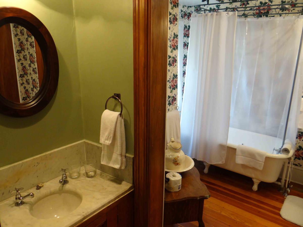 Engadine Inn And Cabins - thumb 41