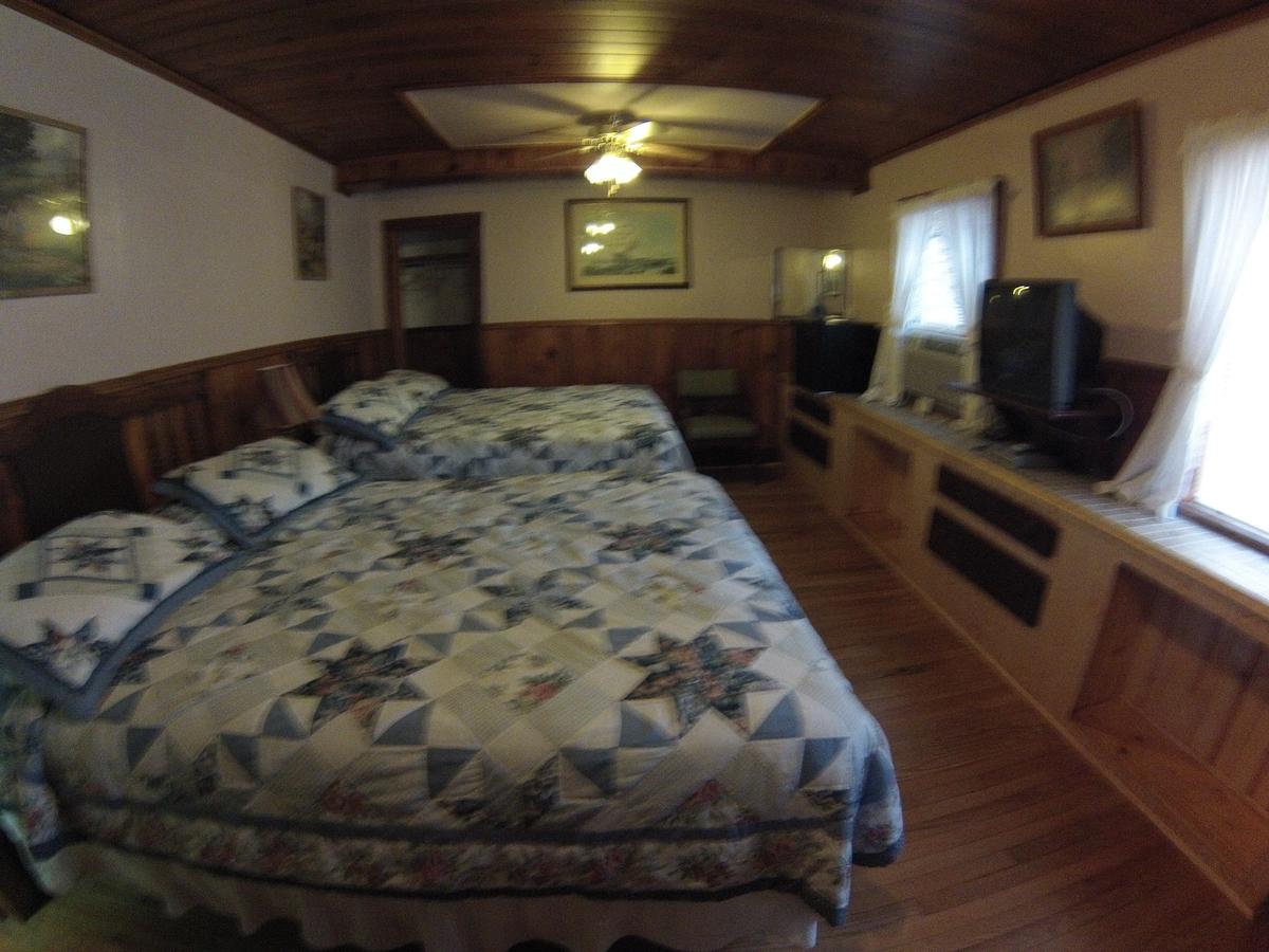 Skyline Village Inn - thumb 2