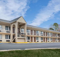 Super 8 by Wyndham Burlington NC - Accommodation Rooms