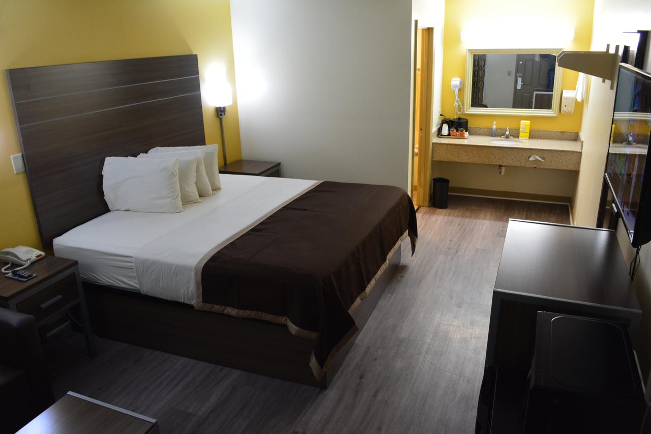 Southern Inn Lumberton - thumb 32