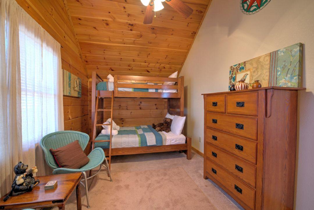 Sky High Cabin - thumb 32