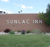 Sunlac Inn Lakota - Accommodation Rooms