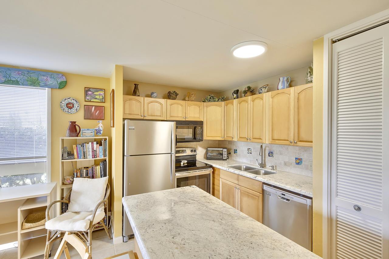 077 West Condo - thumb 19