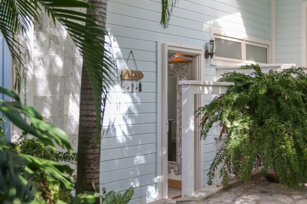 Kailua Beach Studio - Tiki Room - thumb 15