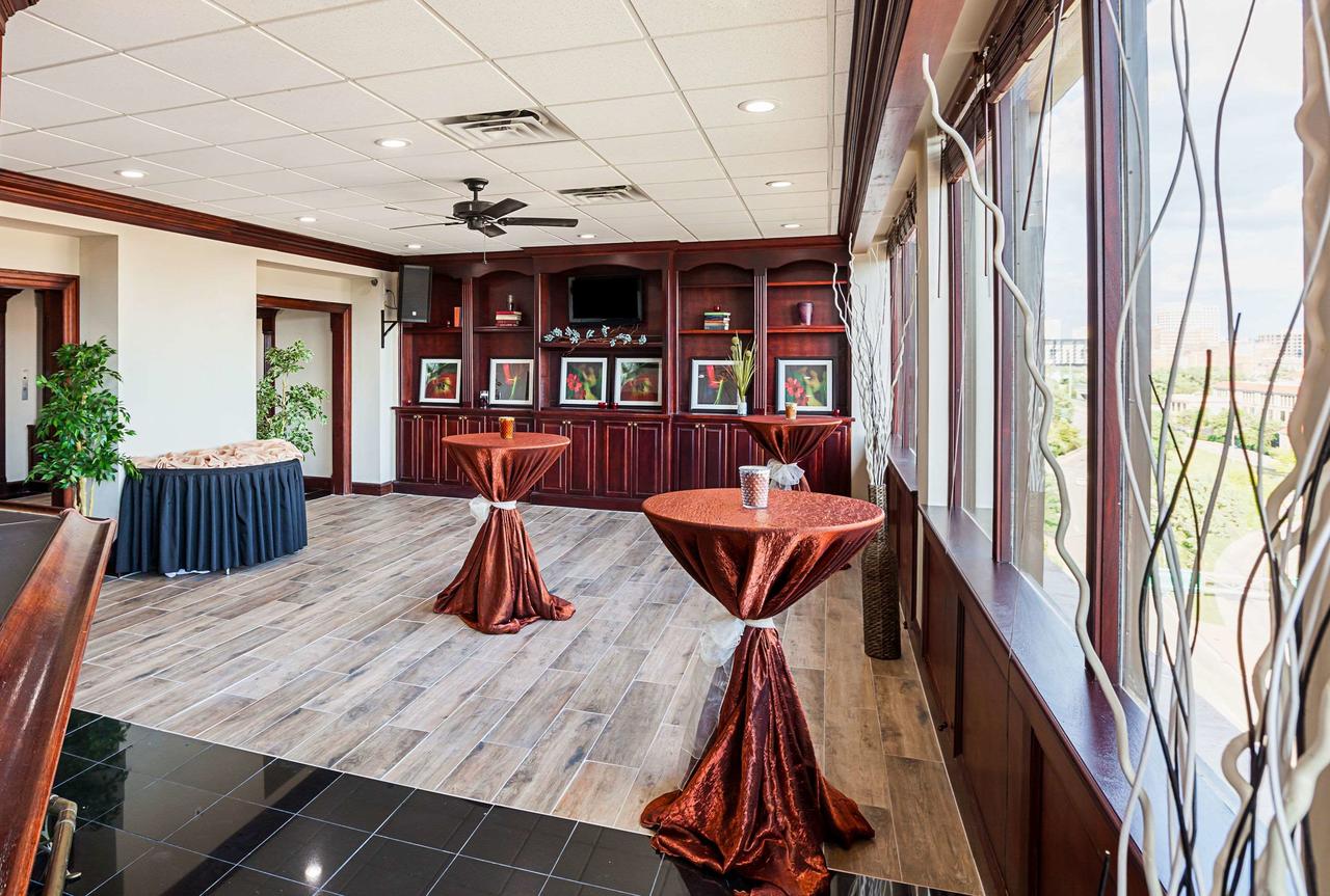 Quality Inn & Suites Cincinnati Downtown - thumb 12