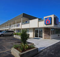 Motel 6 Lima - Accommodation Rooms