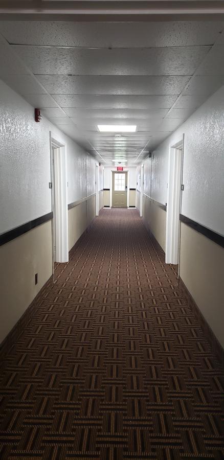 Super 8 By Wyndham Sidney - thumb 24