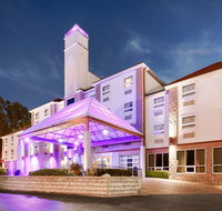 Best Western Plus Sandusky Hotel  Suites - Accommodation Rooms