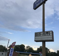Country Squire Inn and Suites - Accommodation Rooms