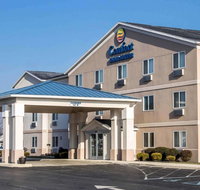 Comfort Inn & Suites Fremont - Accommodation Rooms