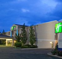 Holiday Inn Express & Suites Alliance - Accommodation Rooms
