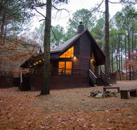Iron Horse Lodge Birdhouse3BedrmLuxHot Tub Cabin - Accommodation Rooms