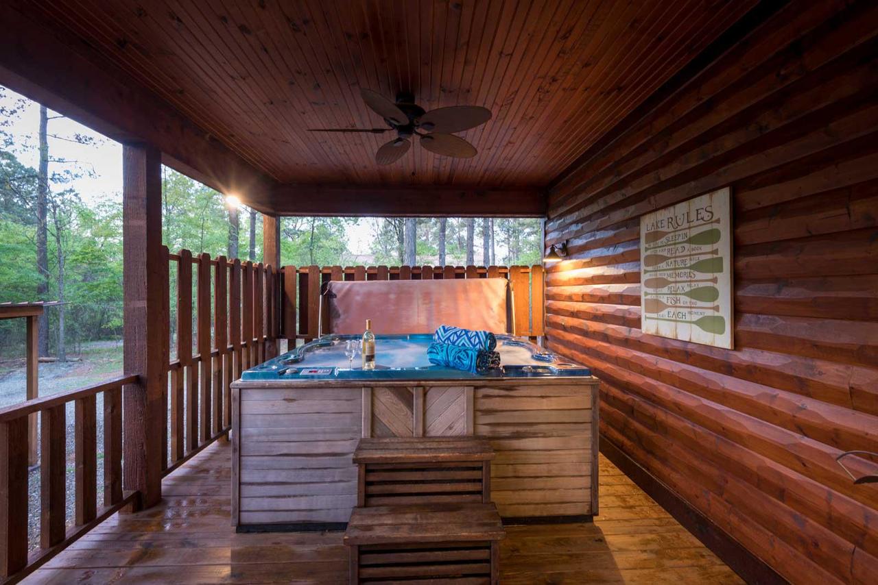 Silver Dollar Lodge (5 Bdrm) (High Lux) Hot Tub Cabin - thumb 22