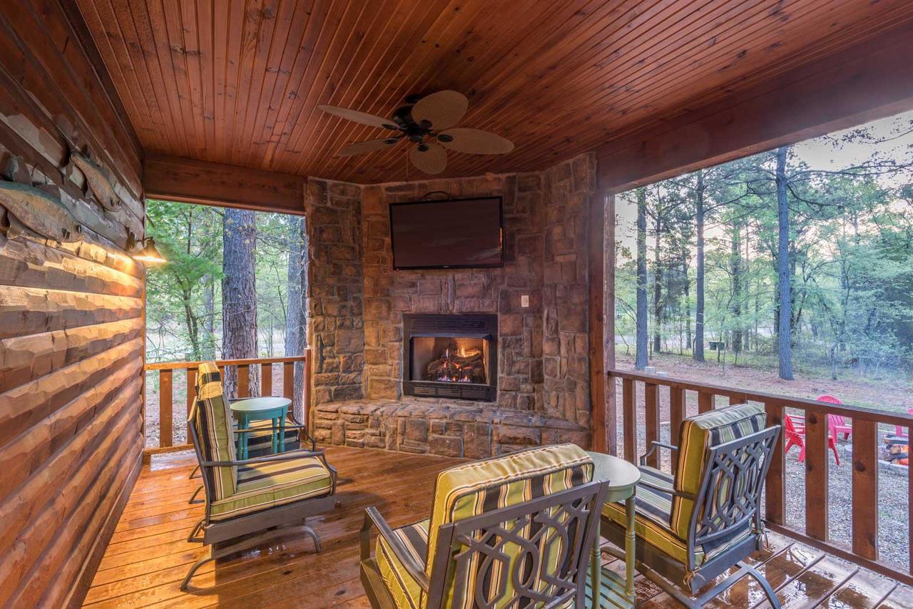Silver Dollar Lodge (5 Bdrm) (High Lux) Hot Tub Cabin - thumb 35