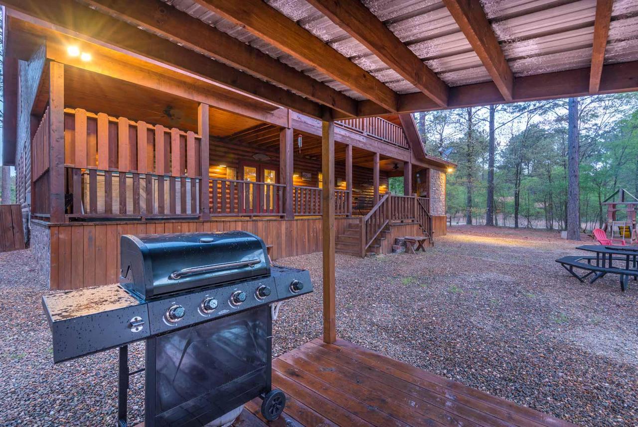 Silver Dollar Lodge (5 Bdrm) (High Lux) Hot Tub Cabin - thumb 6
