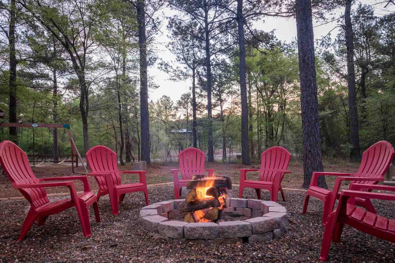 Silver Dollar Lodge (5 Bdrm) (High Lux) Hot Tub Cabin - thumb 15